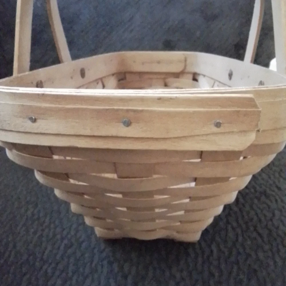 1989 Longaberger Medium Vegetable Basket